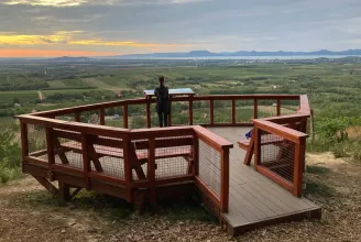 Lellei Sárga: a panorámás gasztrotúra, eldugott kilátóval