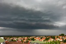 Zivatar, viharos szél és jégeső is lehet csütörtökön