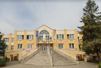 Szegeden a héten két napon sztrájkoltak egy gimnáziumban, a jövő héten is folytatják