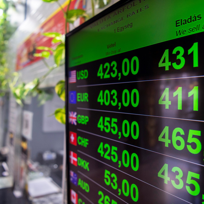 Miért jó ha stabil a forint, és miért nem?