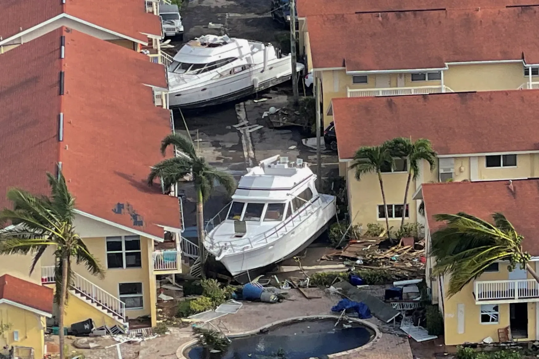 Legalább tíz ember meghalt az Ian hurrikán miatt Floridában