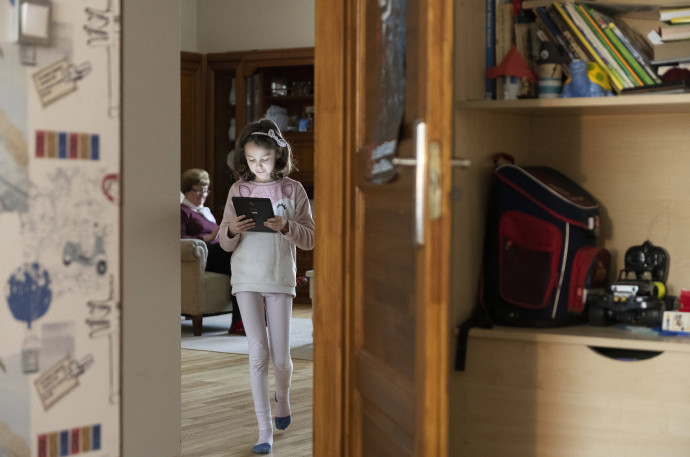 Még mindig szép számmal akadnak olyan tanárok, akik a digitális eszközökben ellenséget látnak