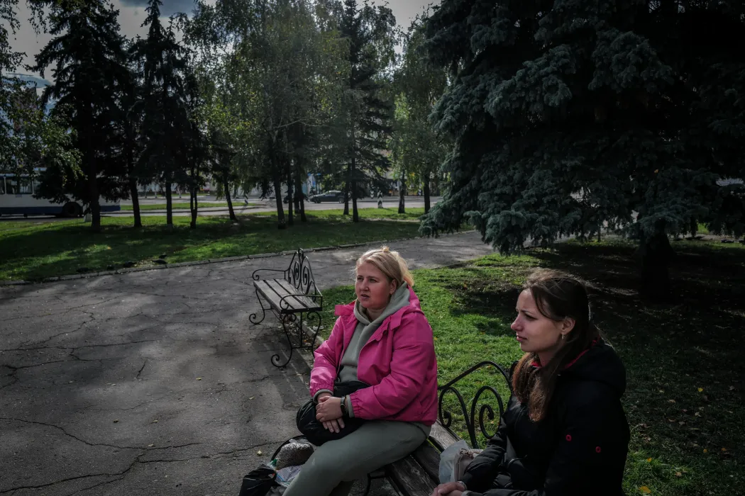 Szvetlana és Anasztaszija a legnagyobb orosz fenyegetés alatt sem hagyták el a várost – Fotó: Huszti István / Telex
