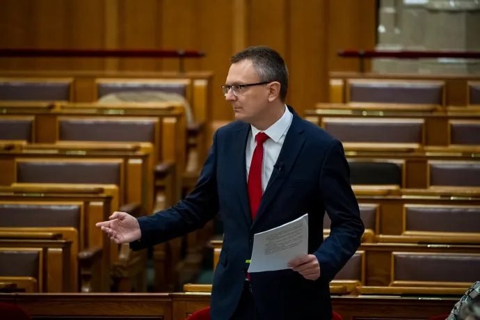 Rétvári Bence: A békés demonstráció és a törvényes sztrájk lehetősége adott, ezért senkit soha semmilyen hátrány nem ért