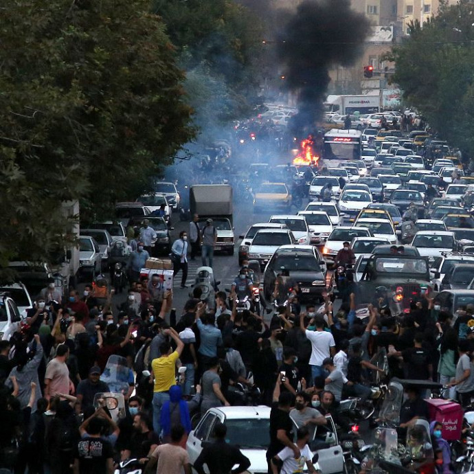 Egyre gyakoribbak, de egyre kevésbé hatásosak a tüntetések az autokráciákban