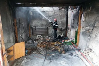 Tűz miatt kiürítettek egy gyergyószentmiklósi iskolát