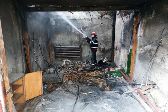 Tűz miatt kiürítettek egy gyergyószentmiklósi iskolát