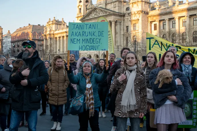 A strasbourgi bíróság vizsgálja a magyar pedagógusok sztrájkjogának kiüresítését, a kormánytól magyarázatot várnak