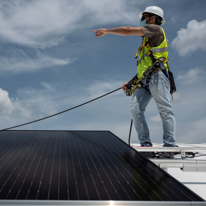 A magasabb rezsi elleni védelem helyett meg nem térülő befektetéssé válik a háztartási napelem