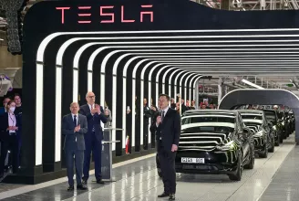 Hatalmasat zuhantak a Tesla részvényei, de ez Elon Muskot valószínűleg már meg sem lepi
