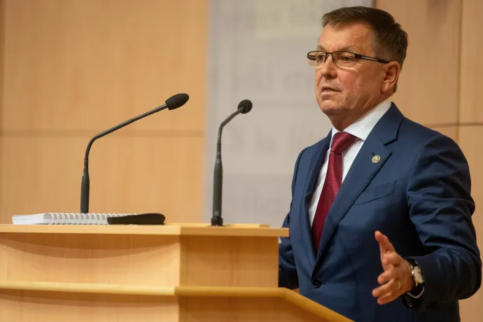 13 éves napi erősödési rekordot állított be a forint a pénteki kamatemelések után