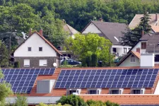 Felfüggesztik a napelemes pályázat következő körét, miközben a kormány szerint tovább erősödik a magyar háztartások energiabiztonsága