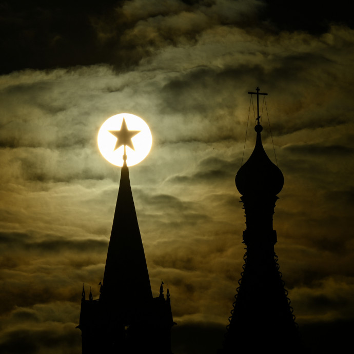 A leggazdagabb kelet-európaiak, történelmi falmászás és egy nehéz sorsú kubikos