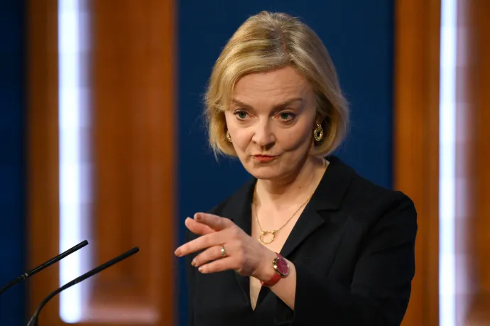 A britek tíz százaléka elégedett Liz Truss miniszterelnöki munkájával egy közvélemény-kutatás szerint