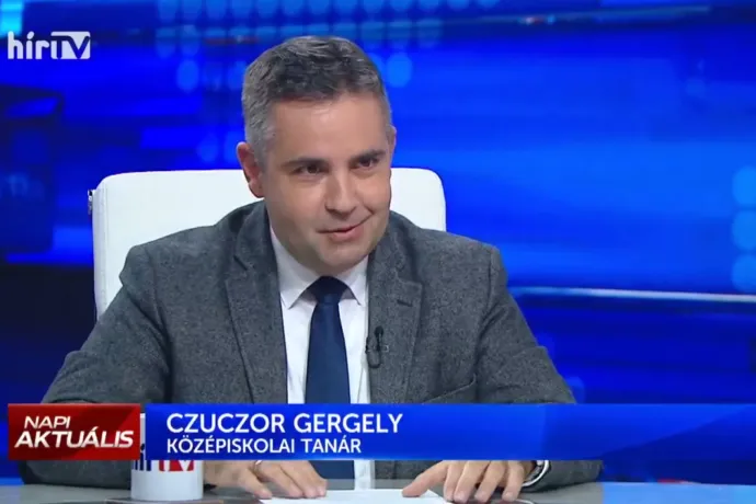 A pedagógusok követelését kritizáló tanárként mutatták be a Fidesz budaörsi elnökét a Hír TV-ben