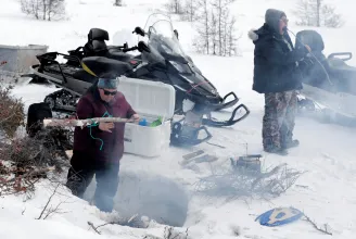 A klímaváltozás modern problémája ellen modern eszközökkel küzdenek az inuitok