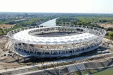 Az atlétikai központra már 238 milliárdot, a nyíregyházi focistadionra még plusz 4 milliárdot szán a kormány