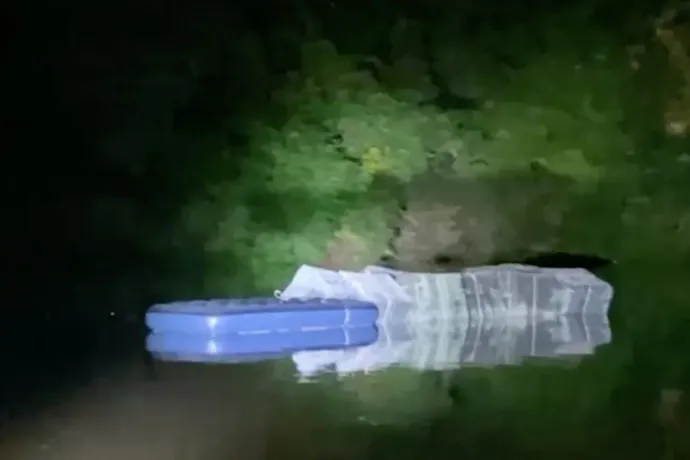 Gumimatracon próbálták átúsztatni a csempészcigit a magyar–ukrán határon