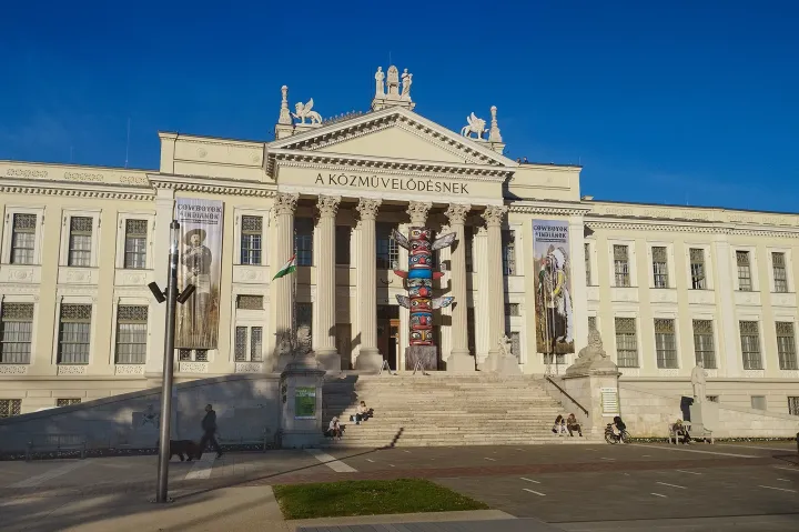 Bezárják szeged ikonikus épületét, a Móra Ferenc Múzeum központját is – Fotó: Móra Krisztina / Telex