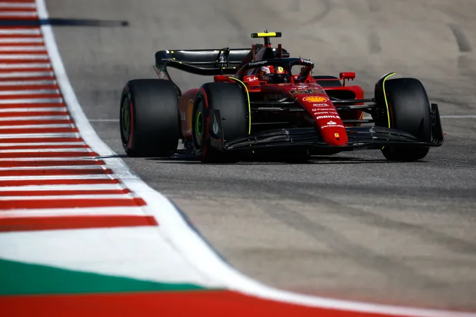 Ferrari 1-2. a texasi időmérőn, de büntetése miatt Leclerc hátulról rajtol majd