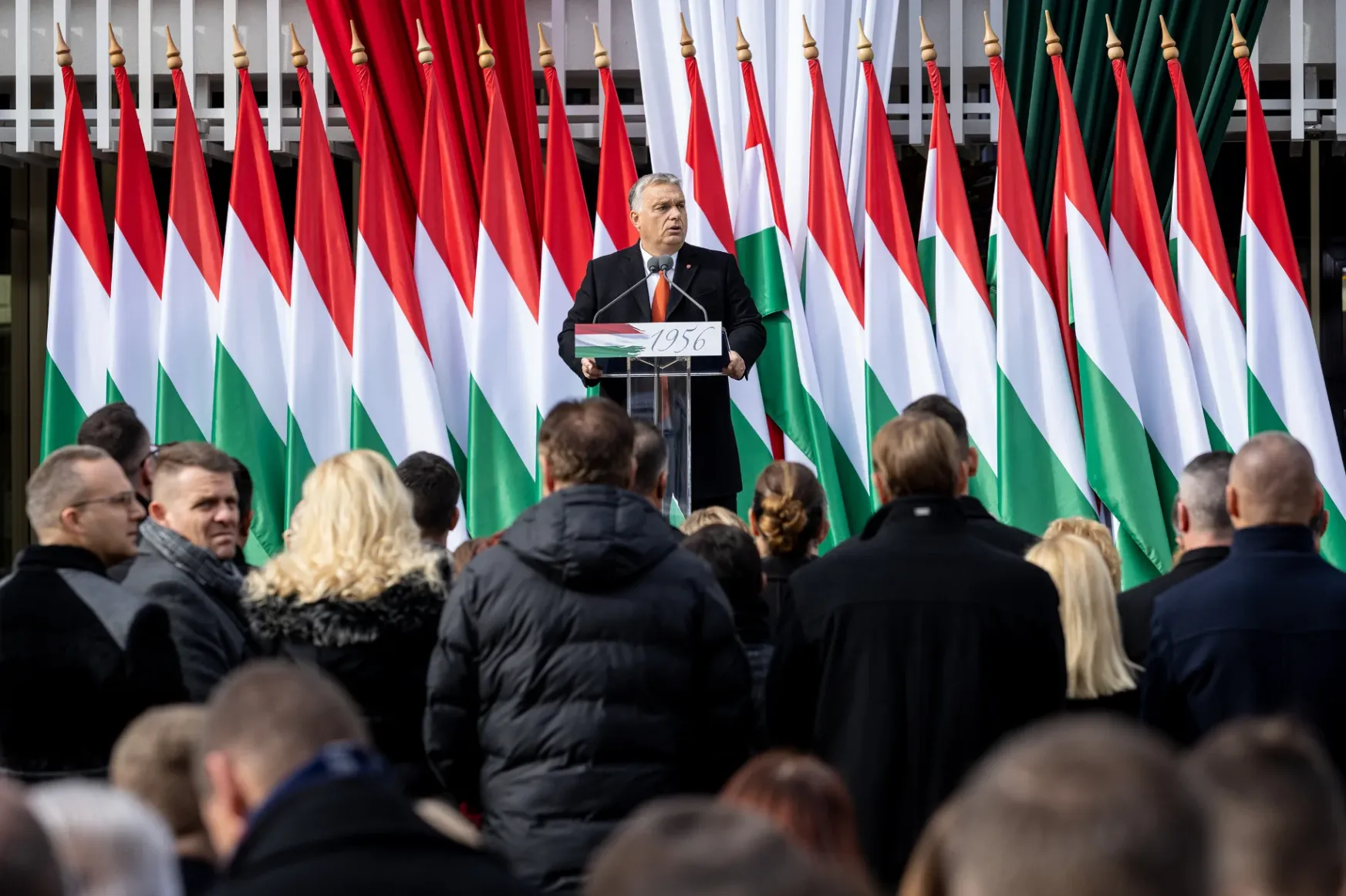 Zárt kordonok mögött mondott beszédet Orbán Viktor Zalaegerszegen