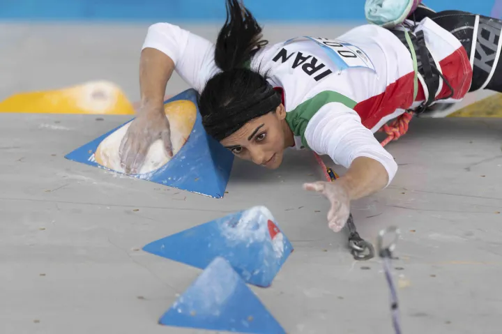 Elnaz Rekabi a szöuli versenyen – Fotó: Rhea Kang / AFP