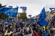 Több ezren tüntettek Londonban azért, hogy Nagy-Britannia csatlakozzon vissza az EU-hoz
