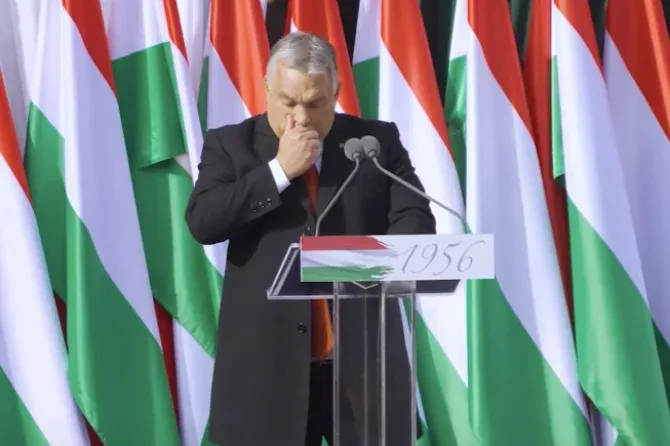 Orbán Viktor köhögött, krákogott, de a sajtófőnöke szerint kutya baja