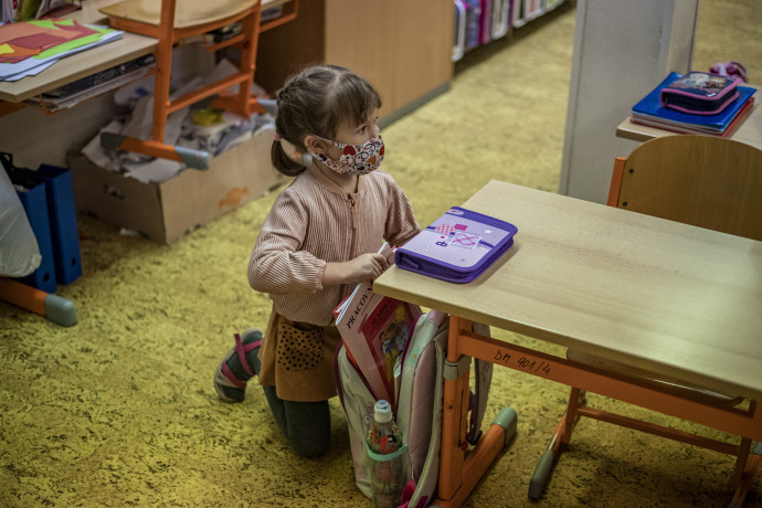 Nincs elég diplomásunk, pedig a munkaerőpiac simán fel tudná szívni őket