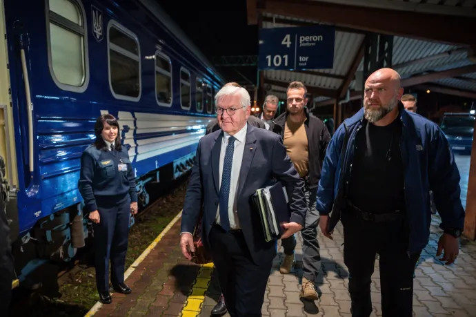 Zelenszkijjel találkozik a német államfő