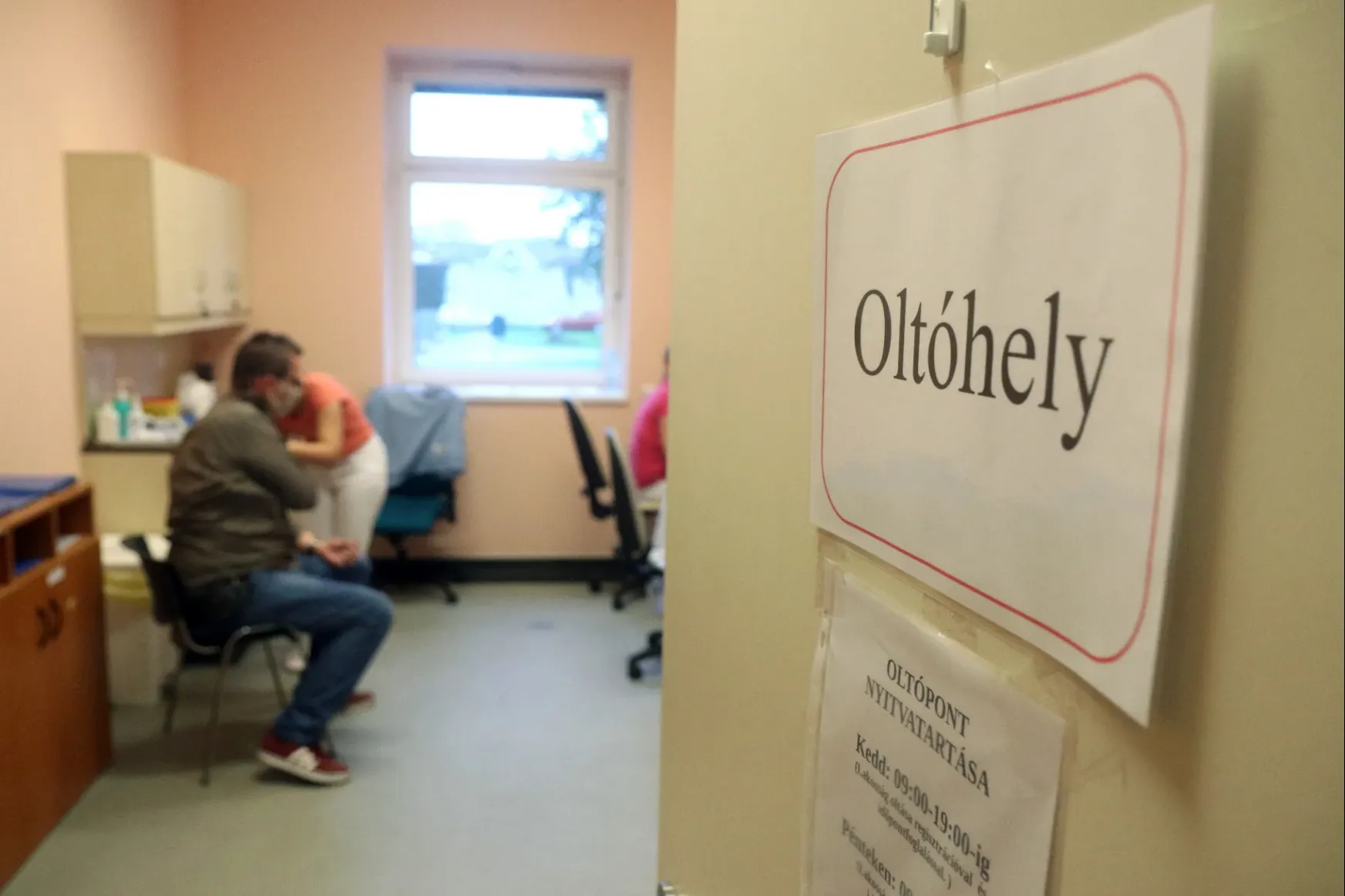 Heti járványadatok: 140 beteg meghalt, 9 023 új fertőzöttet találtak