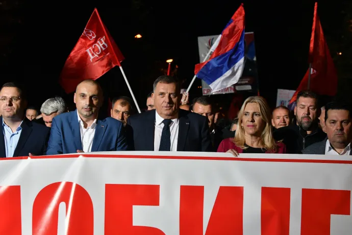 Milorad Dodik harmincezer embert vitt utcára, hogy ne számolják újra a szavazatokat
