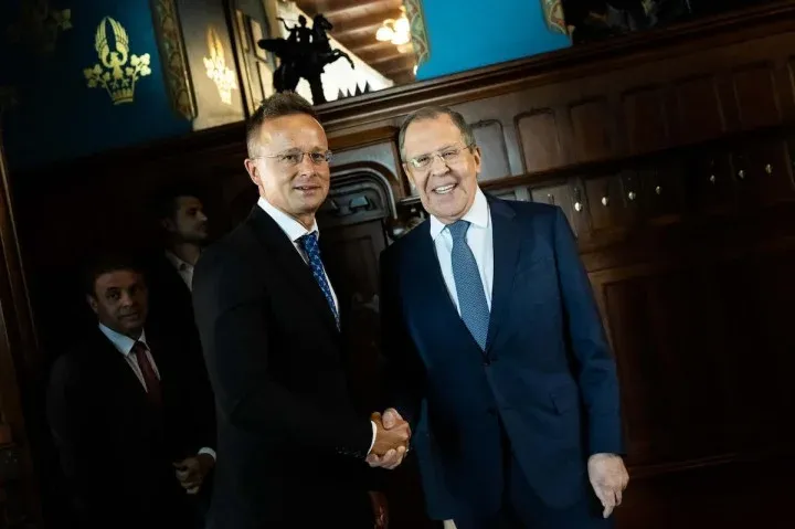 Péter Szijjártó with Russian Foreign Minister Lavrov – Source: Szijjártó's Facebook page