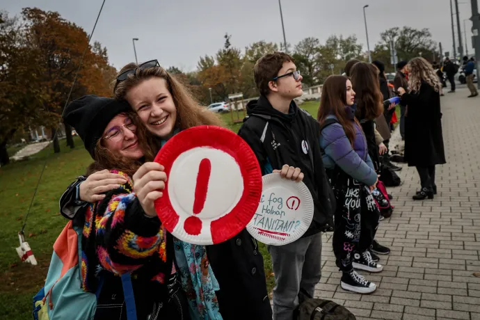 Thousands of teachers didn’t take up work in Hungary on Thursday according to Teachers' Unions