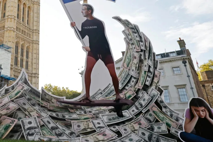 Egy nap alatt 24%-ot zuhant, hat évvel ezelőtti szinten a Facebook anyavállalatának értéke a tőzsdén