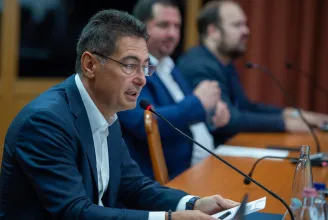 Balhé Zuglóban: Horváth Csaba elvonta a DK-s alpolgármester jogköreit, miután nem támogatták a javaslatát