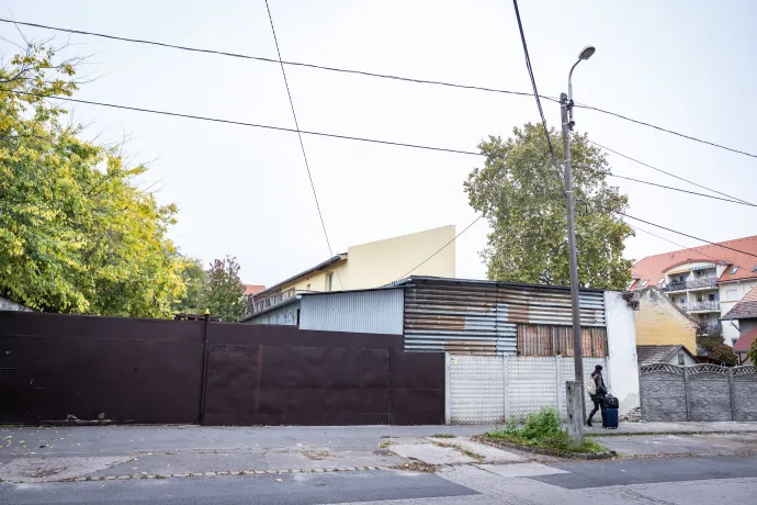 A jelentésben megjelölt Cserkesz utcai épület – Fotó: Németh Sz. Péter / Telex 