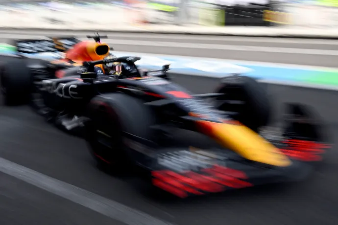 A világbajnokság megnyerése után sem áll le Verstappen, újabb pole-t húzott be Mexikóban