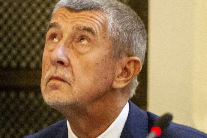 Andrej Babiš volt kormányfő is indul a cseh államfőválasztáson