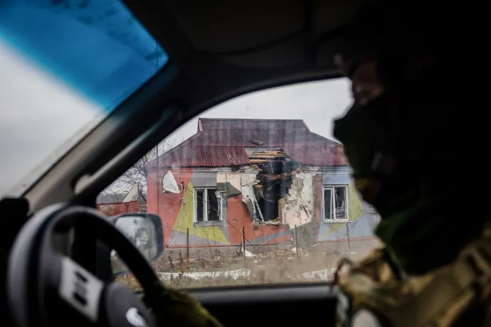 A frontra vezényelt orosz tartalékosok fegyverei közül sok alig működik, a cseh kormányfő Kijevbe látogatott