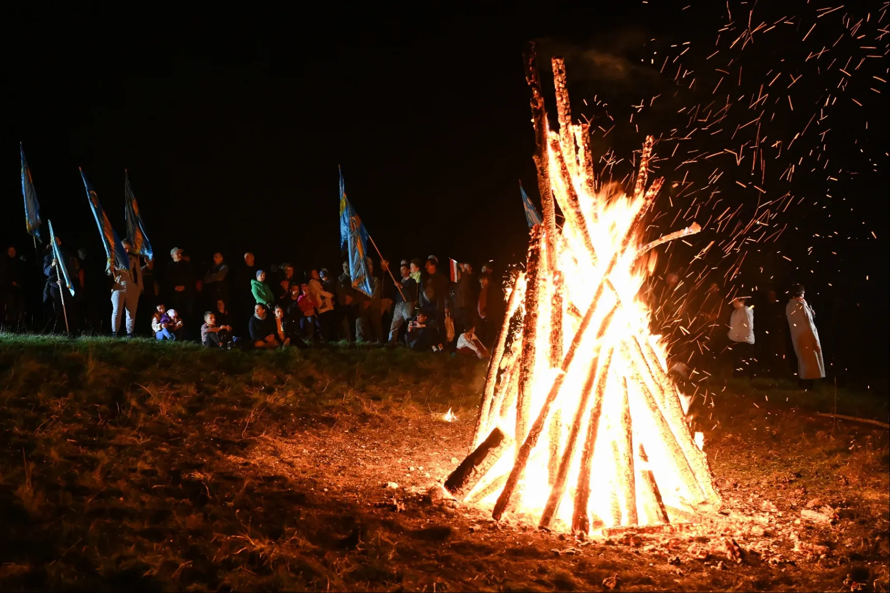 Több településen gyújtottak őrtüzet a Székelyföld önrendelkezését támogatók