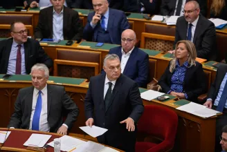Orbán: A feleségem tudja, mennyit fizetünk rezsire