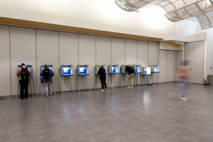 Elektronikus szavazógépek Milwaukee-ban Fotó: Daniel Steinle / Reuters