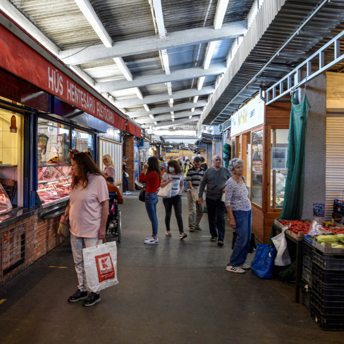 Magyarok milliói kerülnek még messzebb attól, hogy kijöjjenek a jövedelmükből