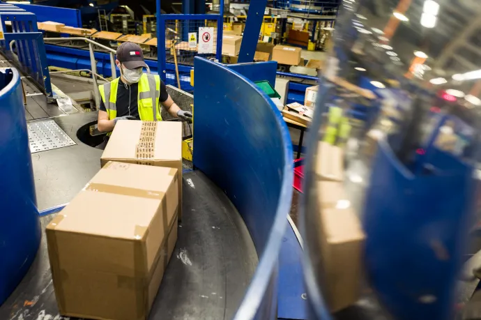 Több mint 644 millió lejt költöttek el Fekete Pénteken az eMAG ügyfelei