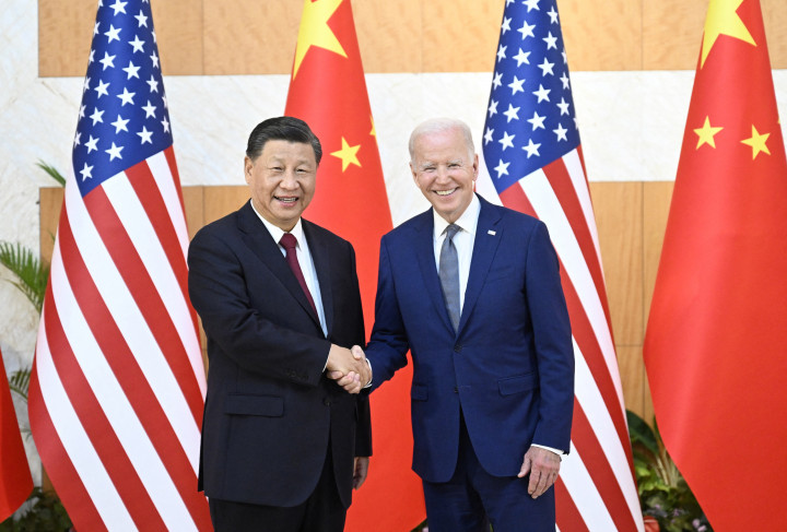 Az első Biden és Hszi találkozóról készült kép – Fotó: Li Xueren / Xinhua News 