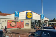 Megnéztük, mit érdemes venni a párkányi Lidlben, és mi olcsóbb itthon