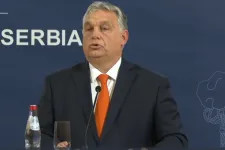 Orbán Viktor Belgrádban: Békét akarunk és tűzszünetet