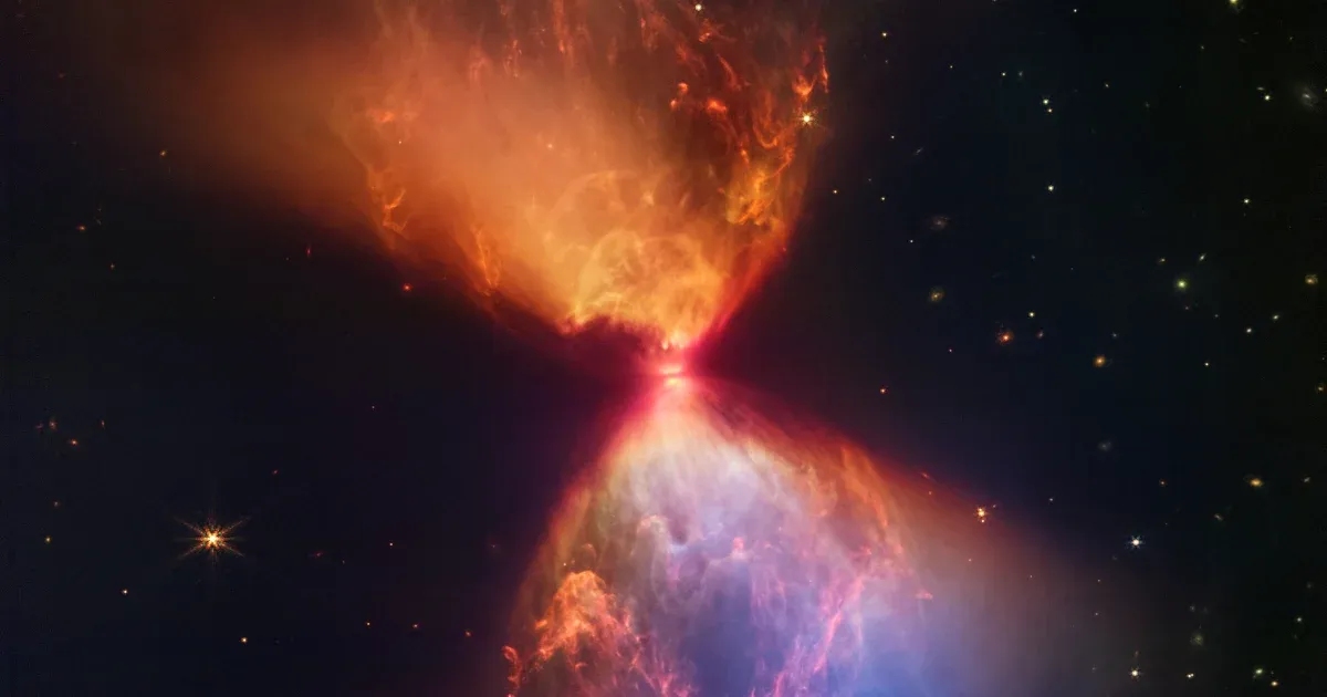 Fuegos artificiales de una estrella en ciernes capturados por el Telescopio Espacial James Webb