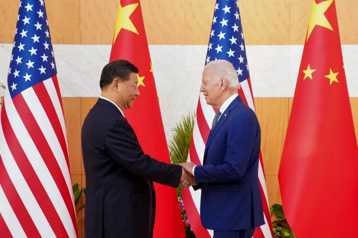 Hszi Csin-ping és Joe Biden a talákozójuk alkalmával tartott sajtótájékoztatón 2022. november 14-én – Fotó: Kevin Lamarque / Reuters
